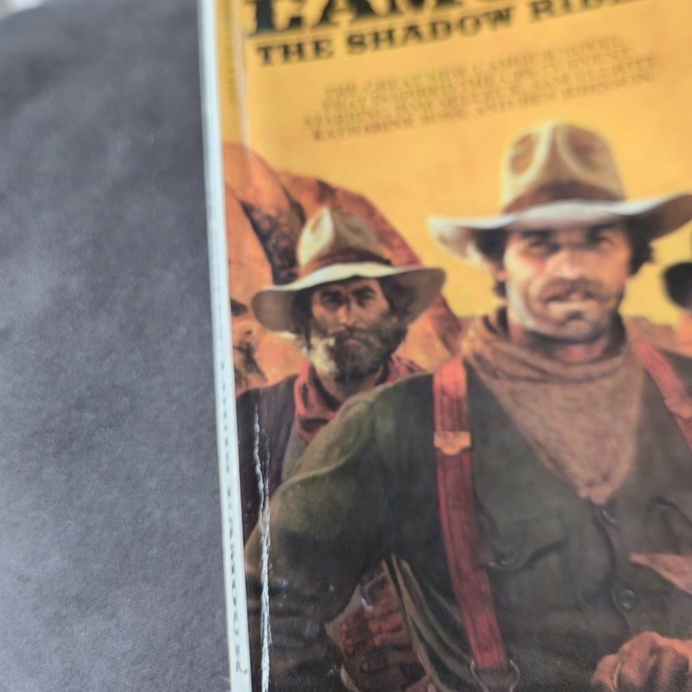 Louis L’Amour The Shadow Riders 1982 First Edition Paperback Western TV Tie-In - Picture 5 of 9